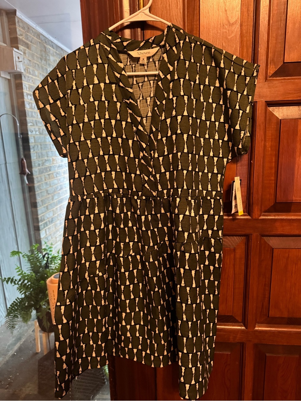52Seven dress size M NWT